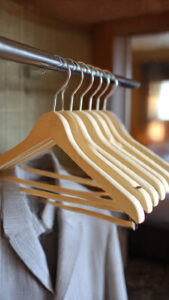 best non-slip clothes hangers