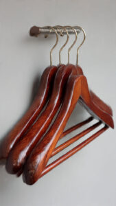 best non-slip clothes hangers